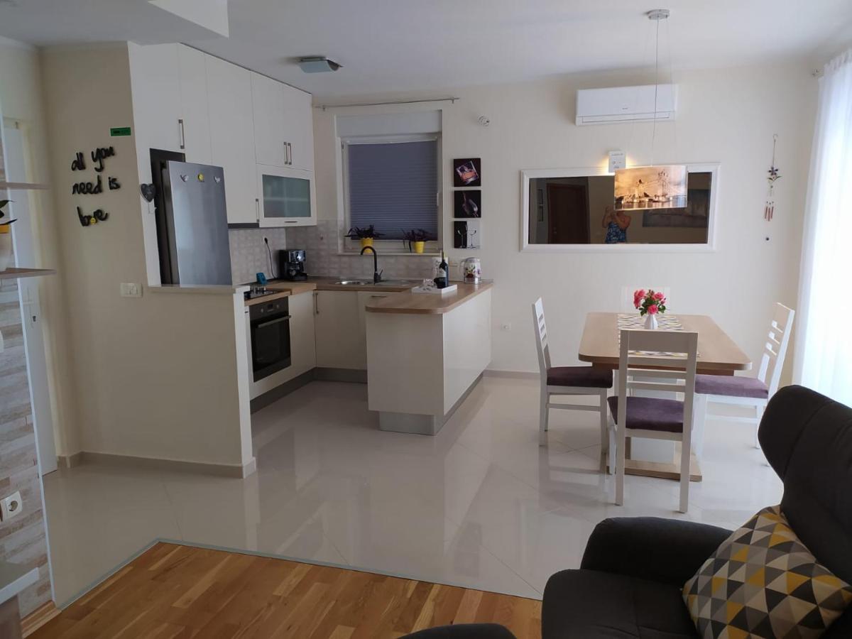 Apartman Pejic,Makarska,Veliko Brdo מראה חיצוני תמונה